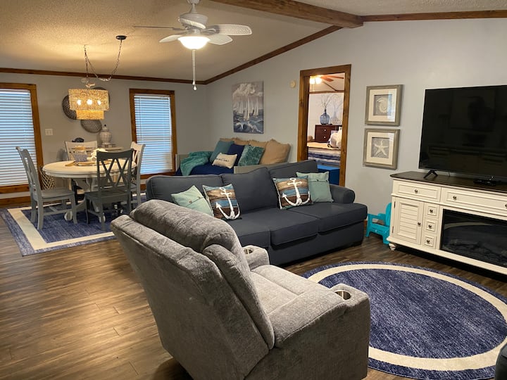 Graceful Relaxation On The Lake - Harrodsburg, KY