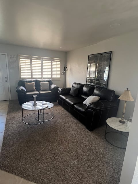 Top Airbnb: Lovely Home in the Heart of ELP 5 mins to Airport in El Paso
