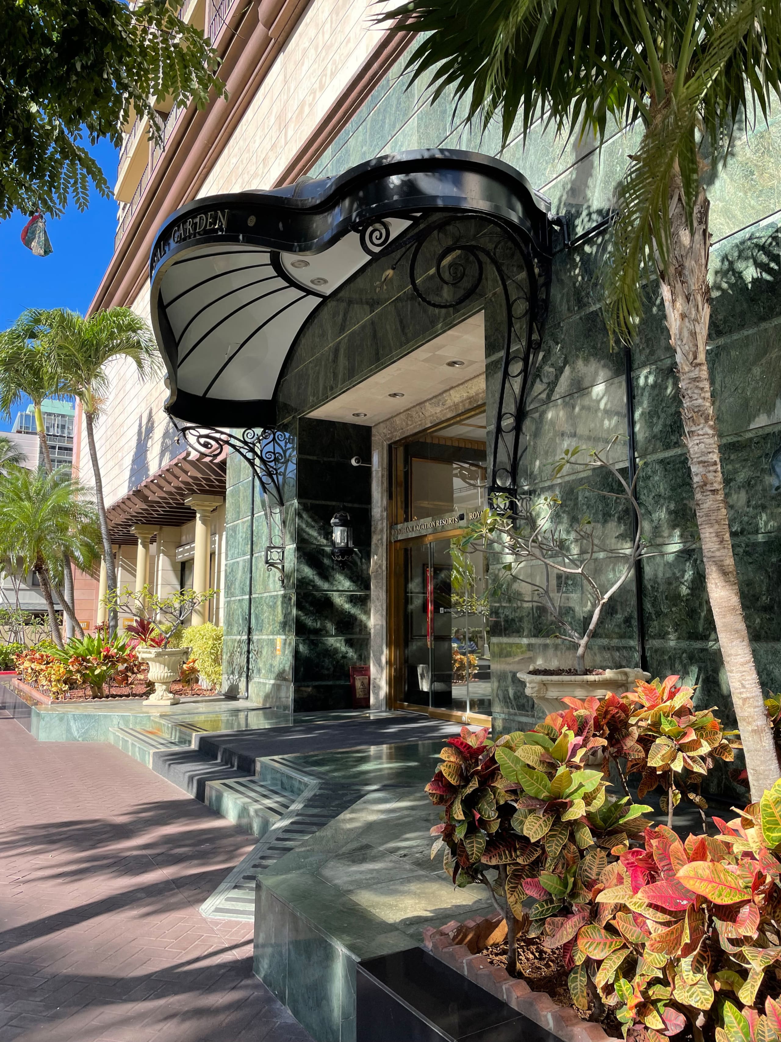 Aloha Royal Garden Studio | Pool + Great Amenities - Image 8