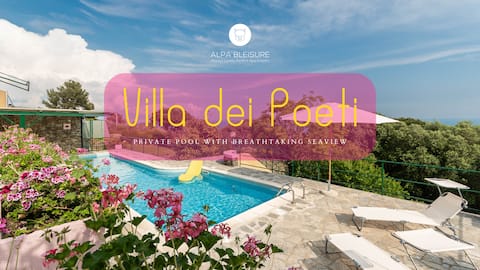"Villa dei Poeti" pool and breathtaking sea view.