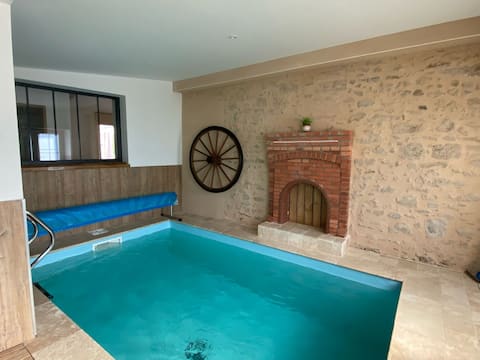 Gîte for 6 to 12 people