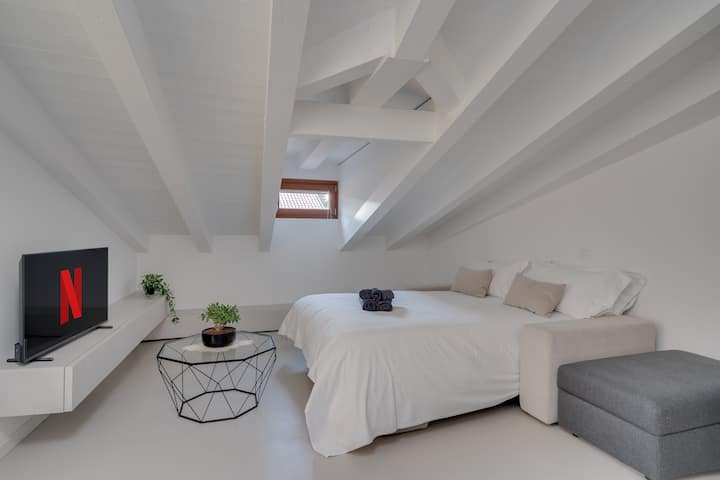 [Central Cormons] Design E Wifi + Private Terrace - Friuli-Venezia Giulia