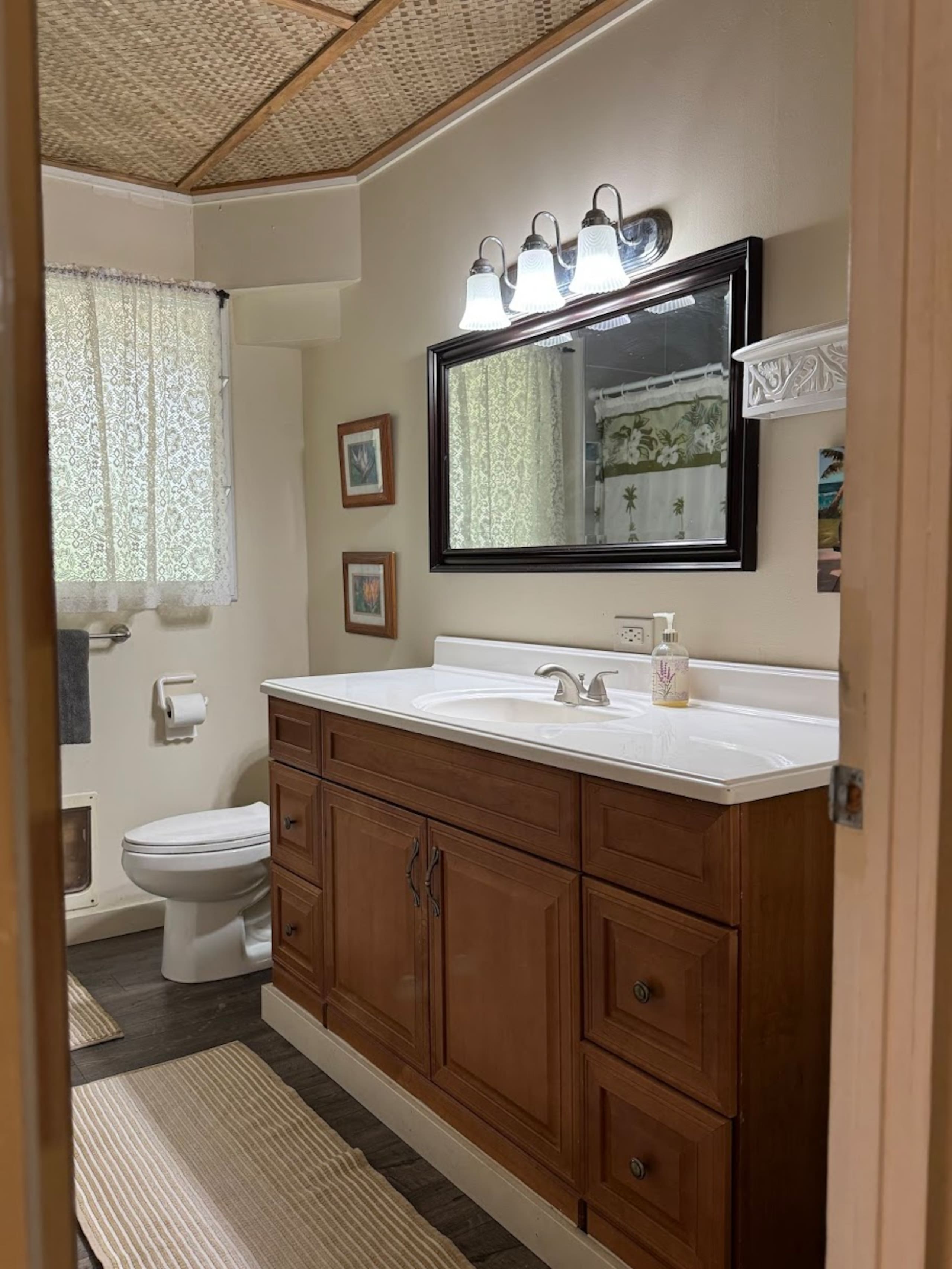 Home in Kailua · ★4.91 · 4 bedrooms · 5 beds · 3 private baths - Image 17