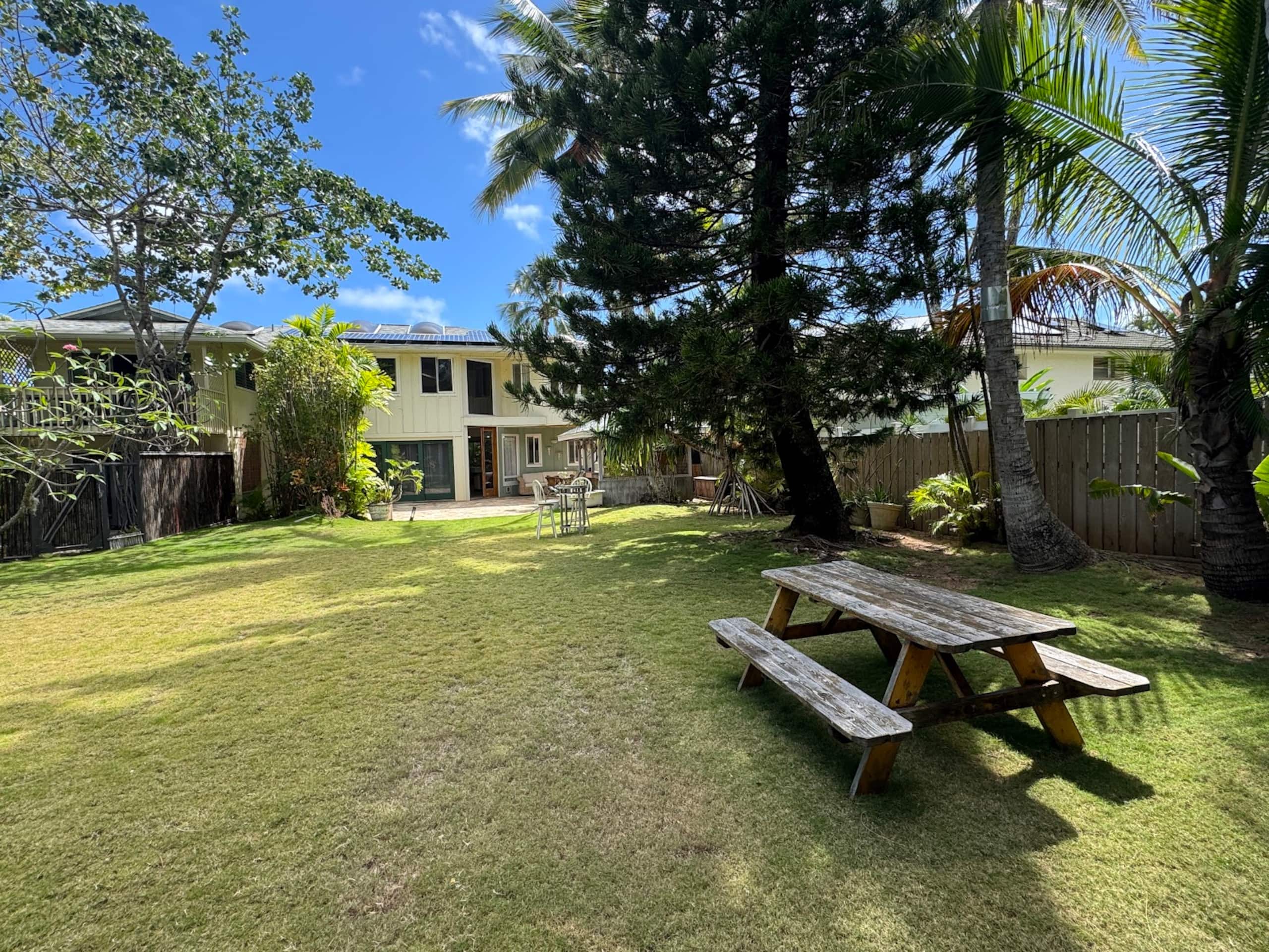 Home in Kailua · ★4.91 · 4 bedrooms · 5 beds · 3 private baths - Image 22