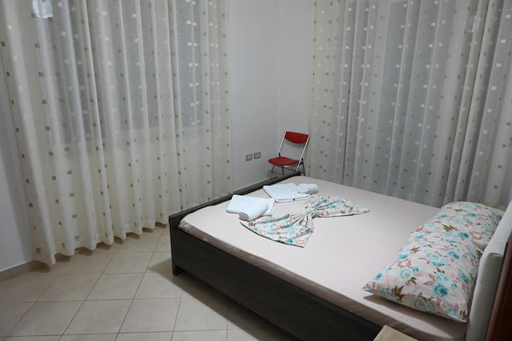 Iris Apartaments - Shëngjin