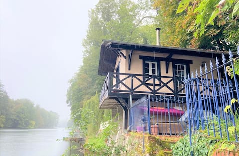 Bucolic Chalet sur l 'eau