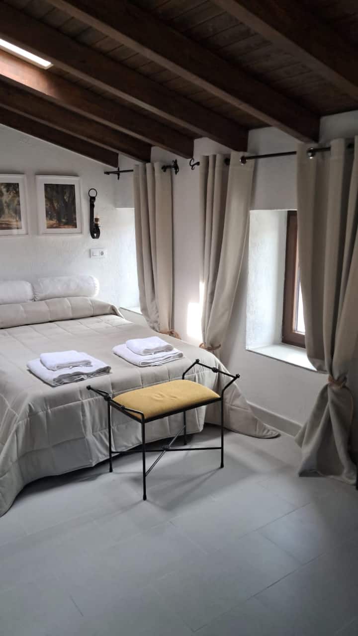 ÁTico Habitación Picual- Ypsilon Olive Oil - La Adrada
