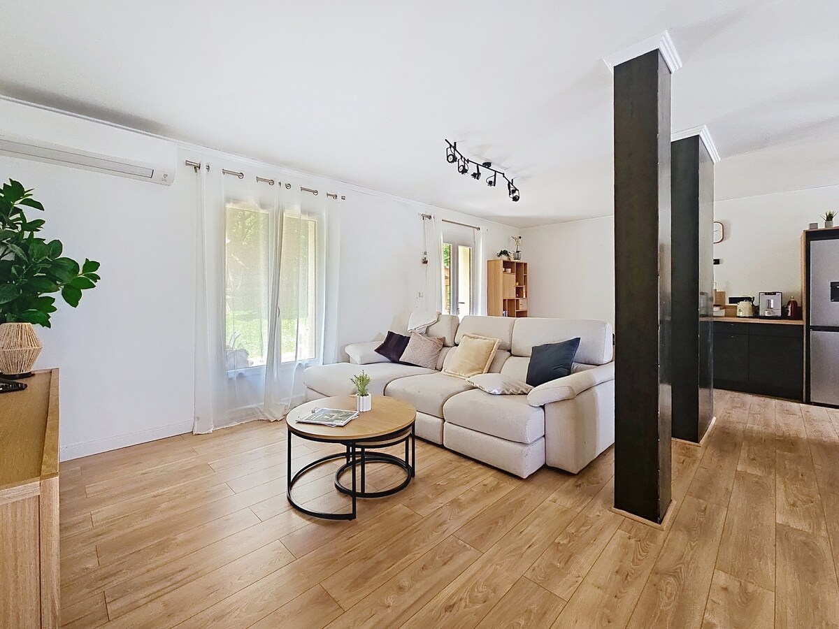 غرفة المعيشة