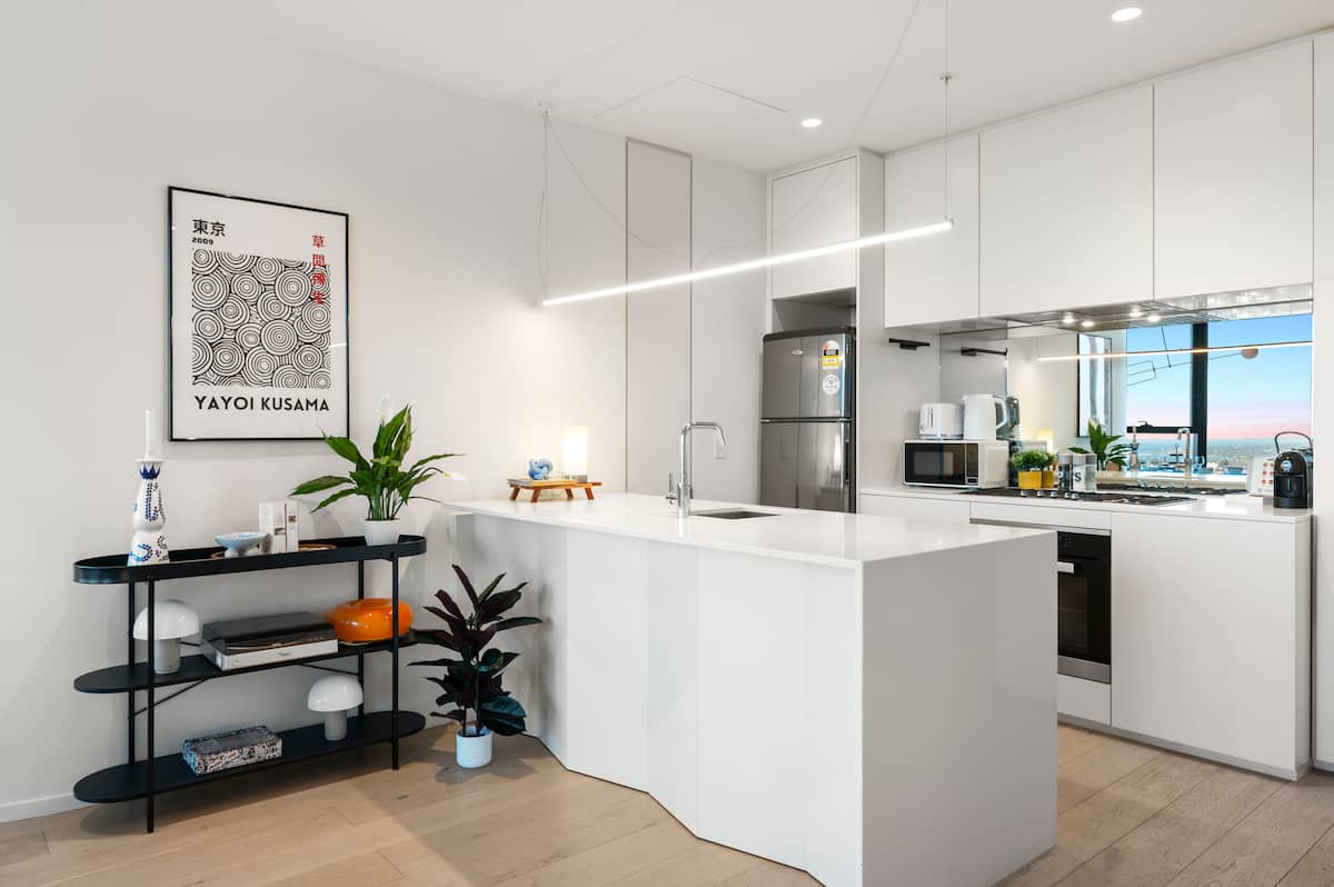 Kitchenette image 2