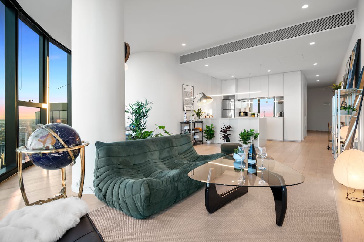 Living room image 3