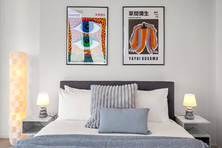Bedroom 1 image 2