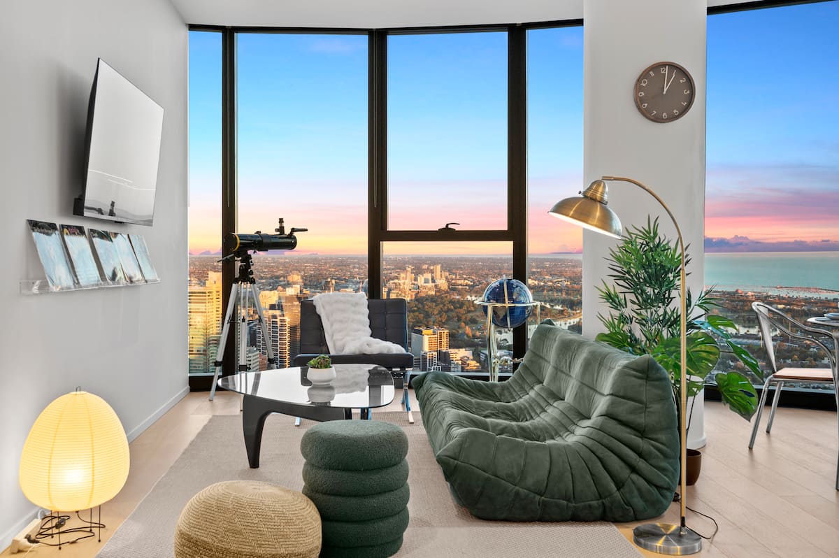 Living room image 2