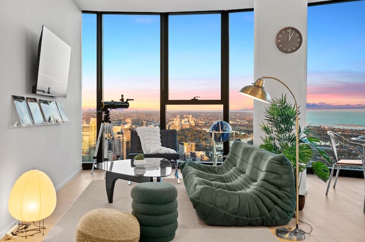 Living room image 2