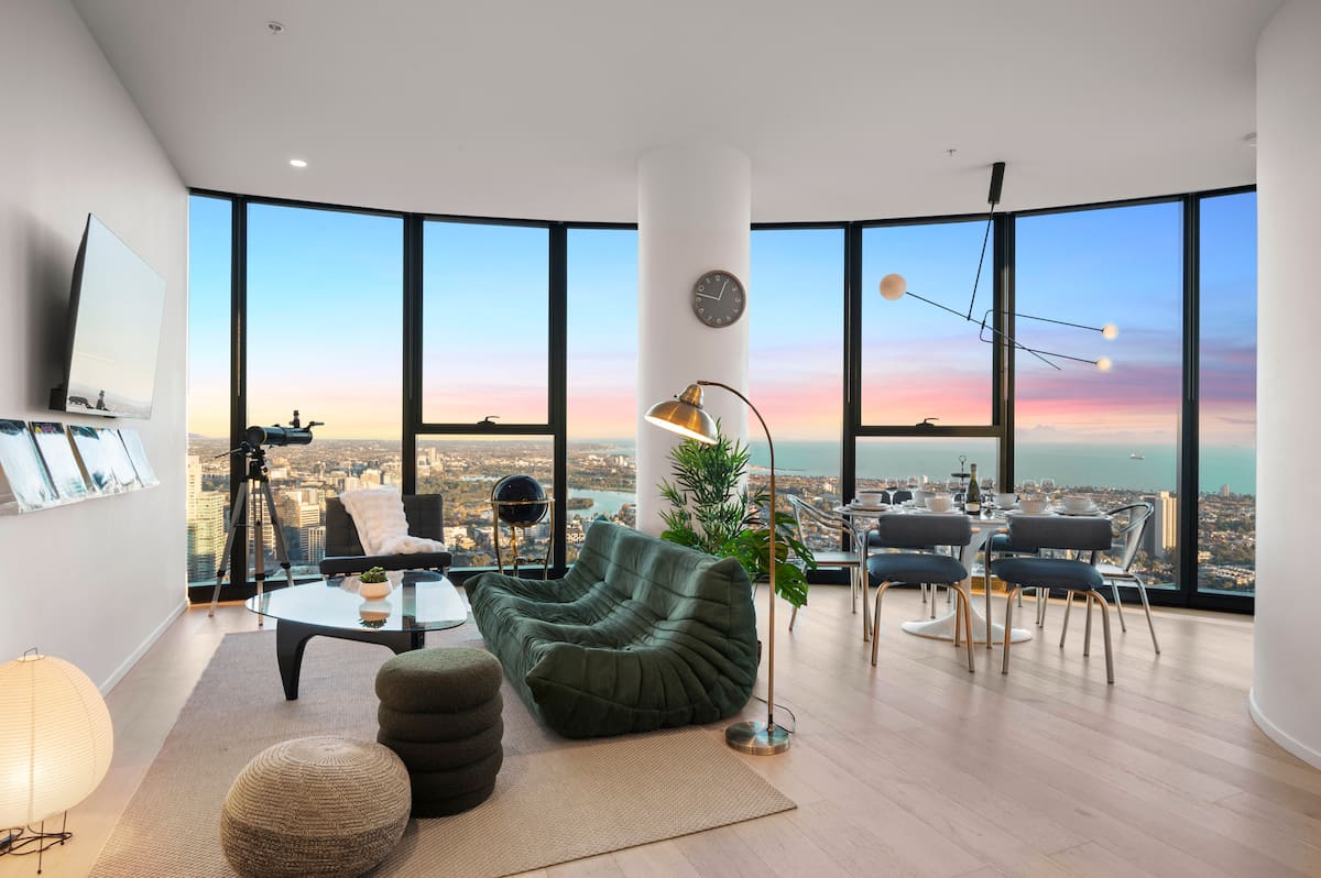 Living room image 1