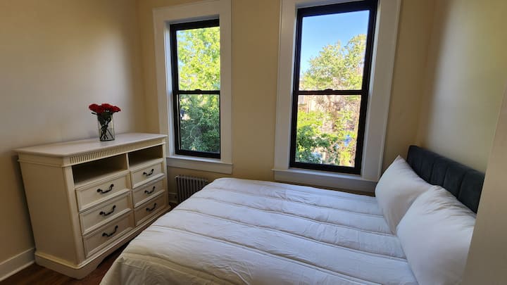 Schlafzimmer 2