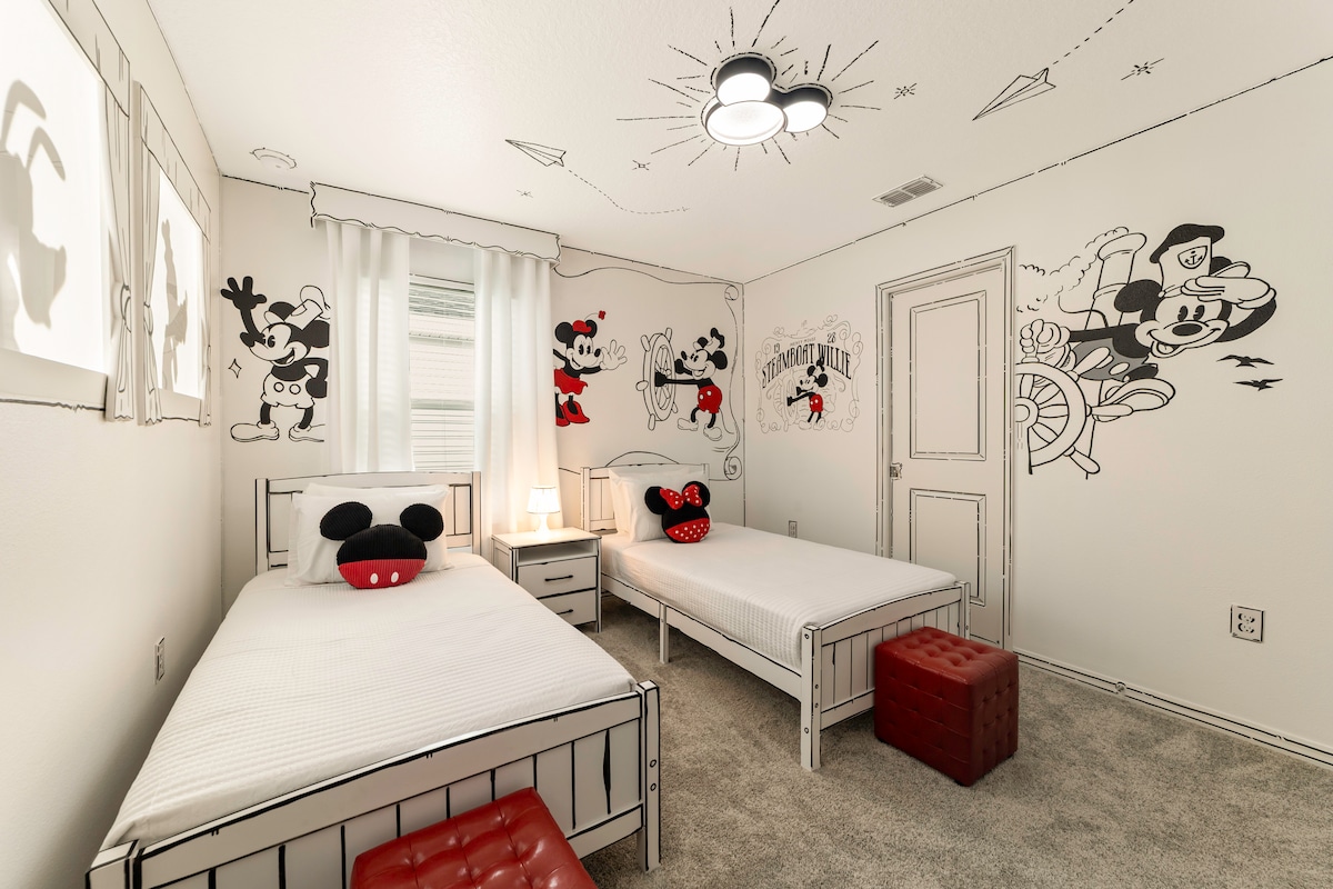 Дали некогаш сте посакале да бидете во книга со приказни?