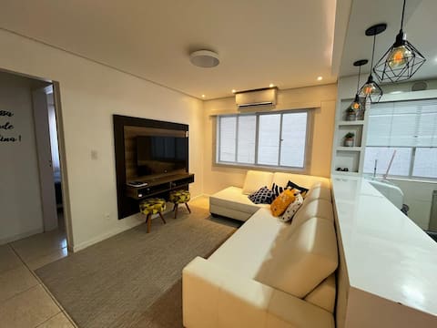 Top performing Airbnb: Itapema Centro, 80 meters from the sea and the central square in Itapema