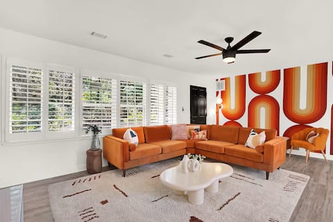 Popular Airbnb listing: Hot Tub, Games, Firepit | Groovy Getaway in Binghampton