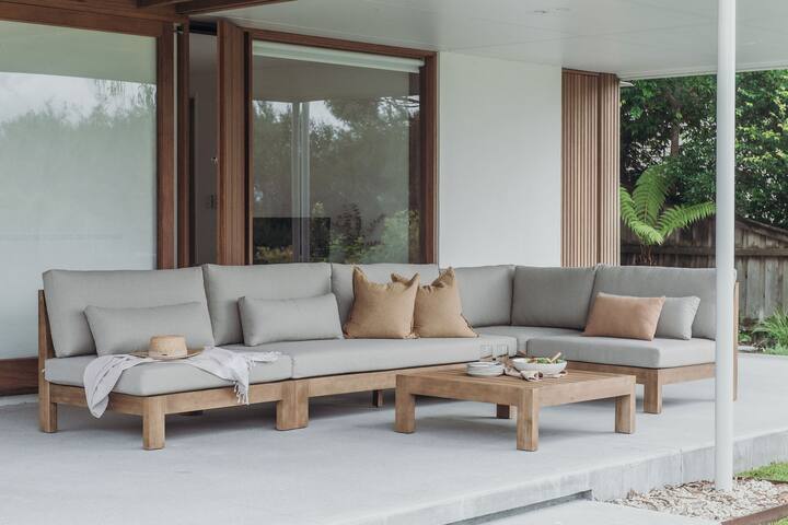 Osprey Main House- Coastal Luxury gallery image 2