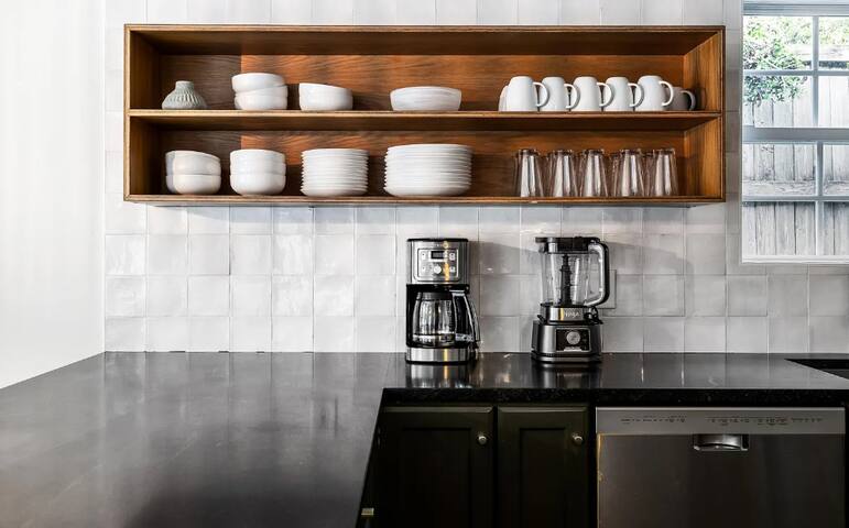 Chic 4BD at White Rock Lake Park gallery image 5