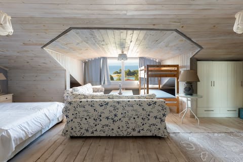 Pool Villa with Attic in Glarokavos