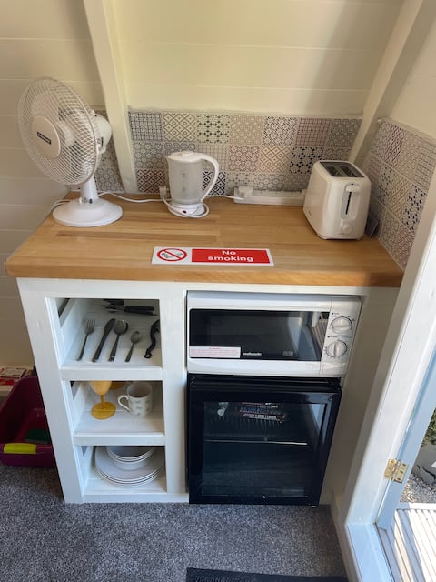 Top performing Airbnb: Moelfre Glamping Pod in Llanddwywe, Llanenddwyn