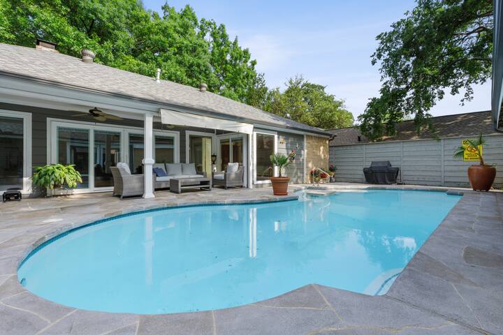 Oasis With Pool + Grill + Patio