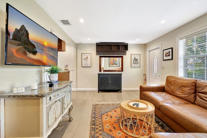 Tropical Duplex With Pool - Delray Beach