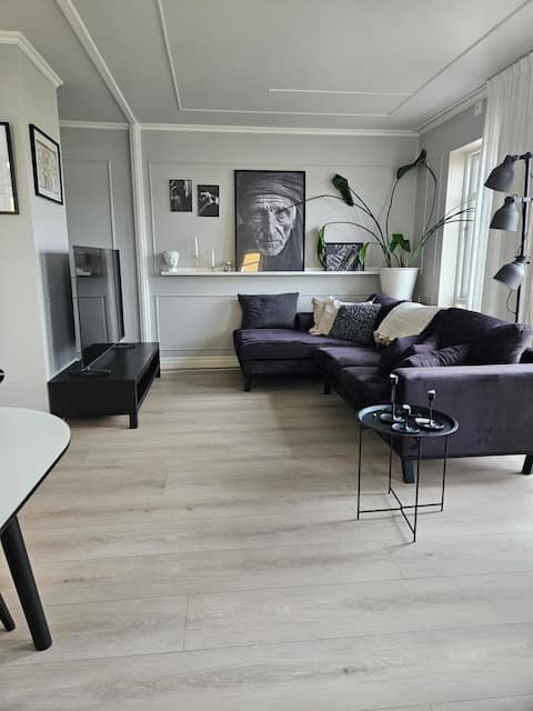 Popular Airbnb listing: Lakeside holiday home on golf course in Mellerud