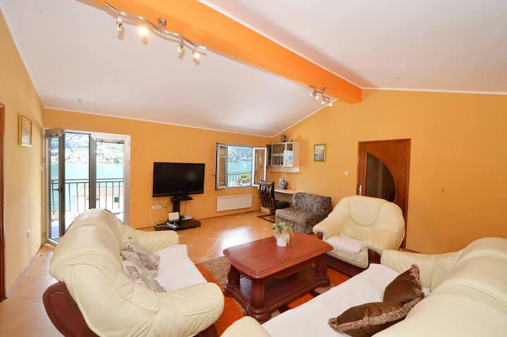 Vega Superior Apartment - Kotor