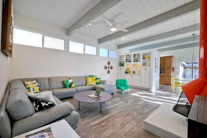 Moonlight Beach Getaway - Encinitas, CA