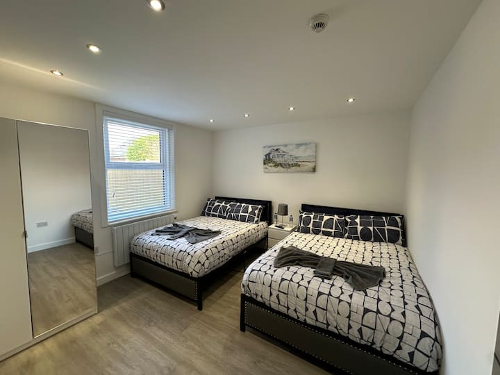 Shelbourne Den 5 - Cozy & Convenient Stay! - Bournemouth