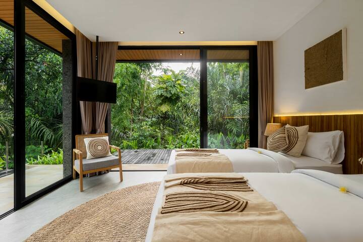 Villa Kia Ora : Your 6 BR Private Escape in Ubud