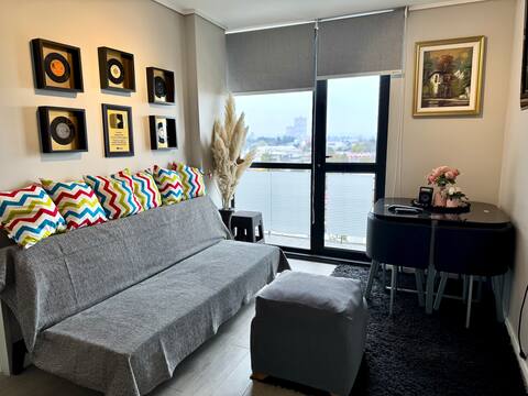 Successful Airbnb property: Beautifully decorated apartment in Est Central in Estación Central