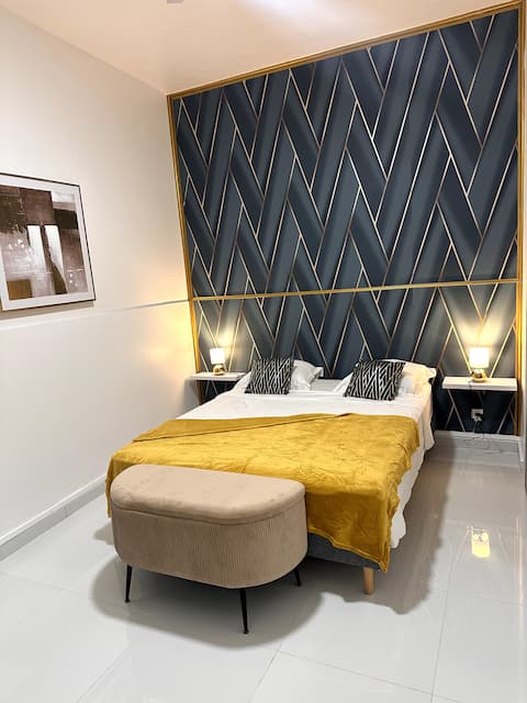 YLIS Luxury Apartment