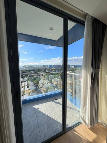 L condotel managed Airbnb listing 1