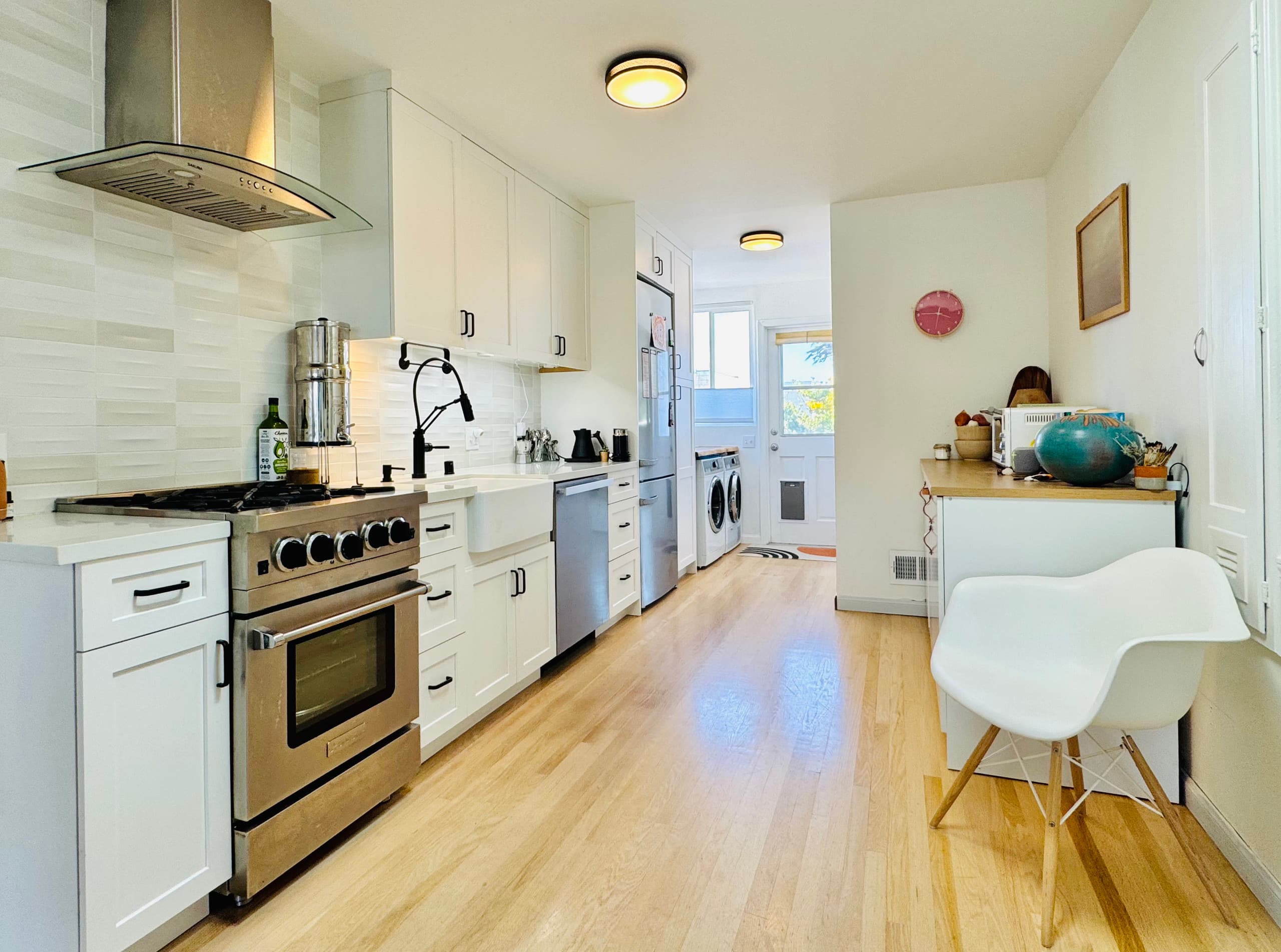 Home in San Francisco · ★4.95 · 3 bedrooms · 3 beds · 2 baths - Image 3