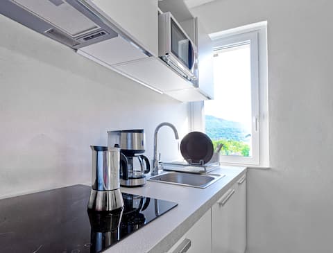 Airbnb con migliori performance: "Tramontana" apartment with lake view in Feriolo a Baveno