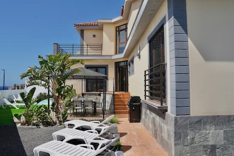 Unique Golf Villa
