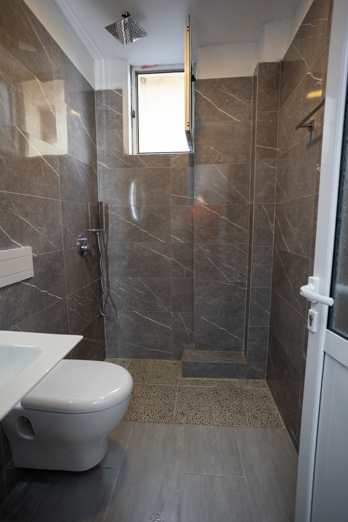 Listing 1427415817816748989