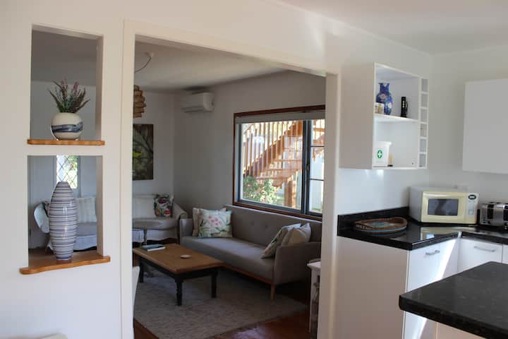 Seaside Diamond - Only 5 Minutes' Drive To Oneroa - Waiheke Island