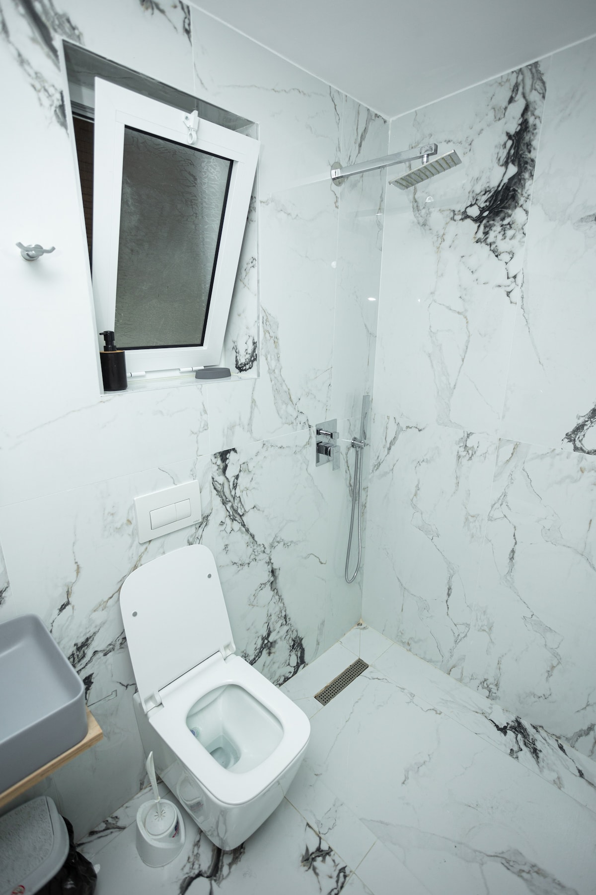 Listing 1427430743547272764