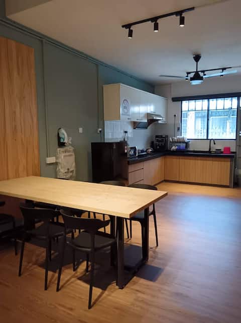 Koala House: Cozy + Convenient + Spacious