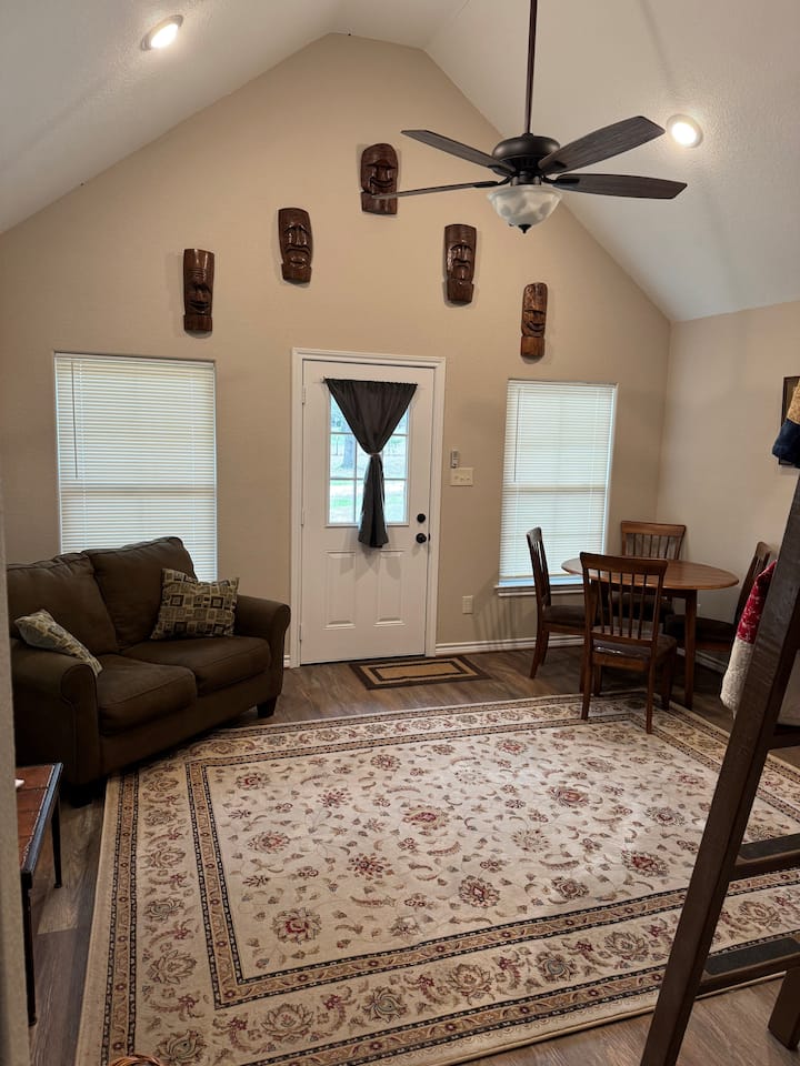 Cozy Cabin @ Circleccampgrounds - Lake Conroe, TX