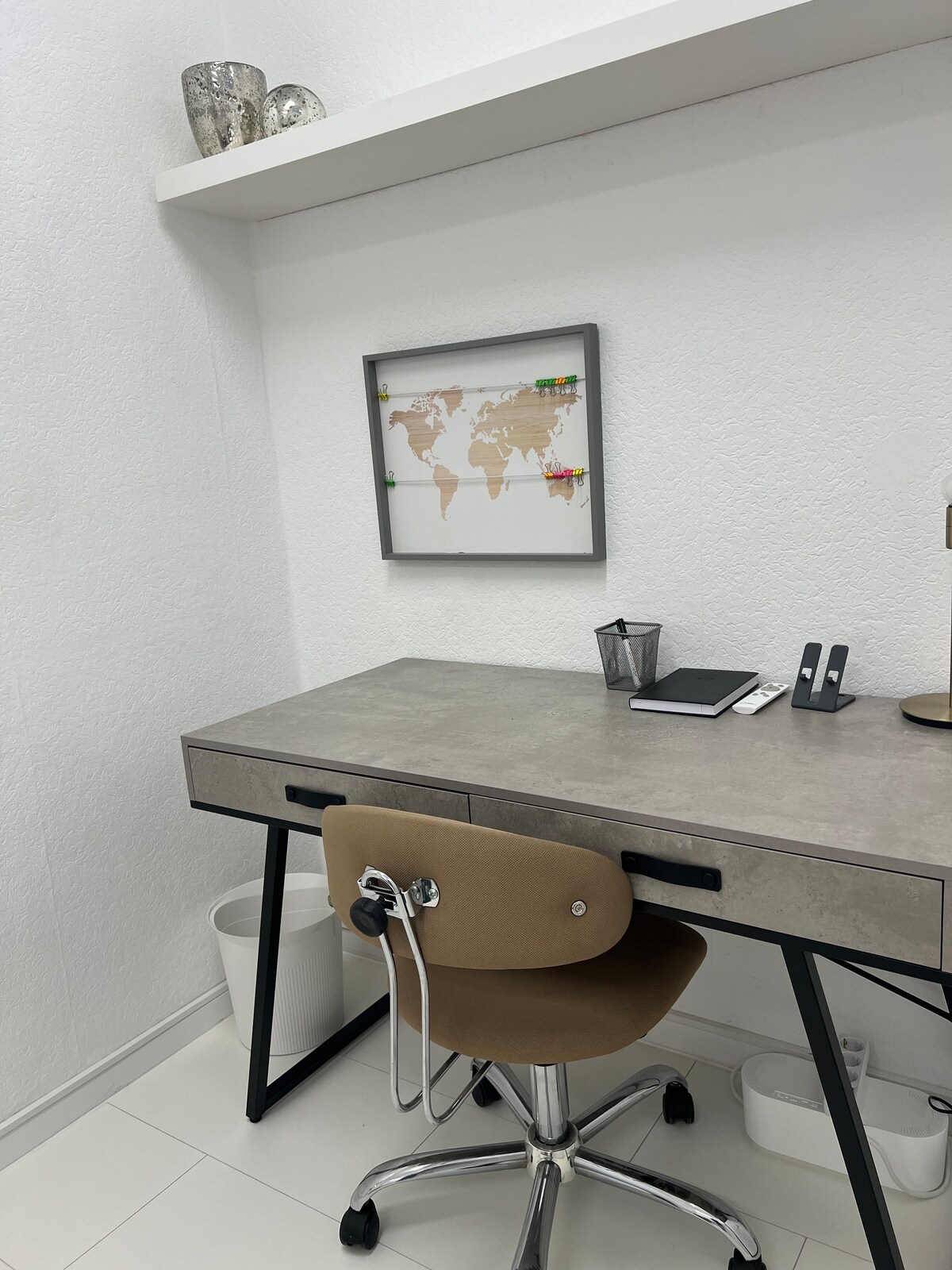 City studio apartment close to everything! On the ground floor