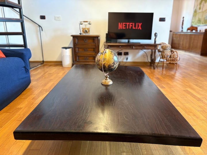 Hippohouse Dentro Un Palazzo Storico/con Netflix - Florence