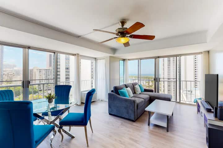 Condo In Honolulu With Ocean View (15-days Min) - Honolulu, HI