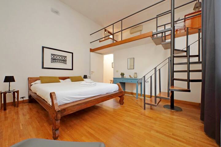 Vatican Apartment with Terrace gallery image 4