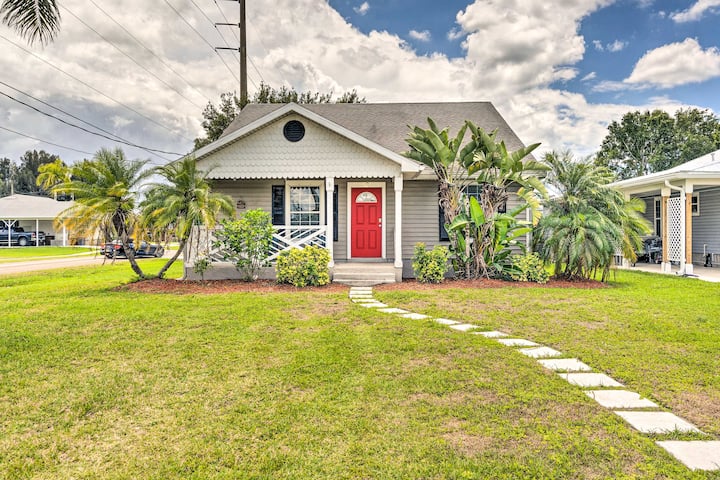 Stylish Coastal Cottage Near Downtown Punta Gorda - Punta Gorda, FL