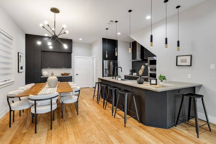 Heated Pool + Spa + Located in Heart of Dallas! gallery image 5